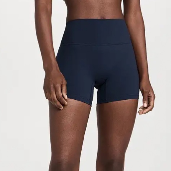 alo yoga airlift spandex shorts - Picture 1 of 4